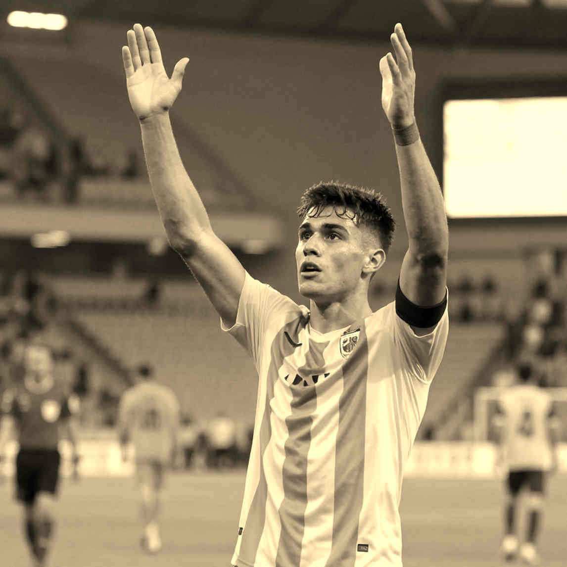 নয় ম্যাচে ২৫ পয়েন্ট, তবু প্রশ্নটা পেনাল্টি স্পটে — গাত্তুজোর লাজিও আর স্কুডেটোর হিসাব